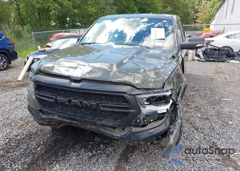 2021 Ram 1500 Big Horn 4X4 5'7 Box из США, поврежденный, VIN 1C6SRFFT6MN696415